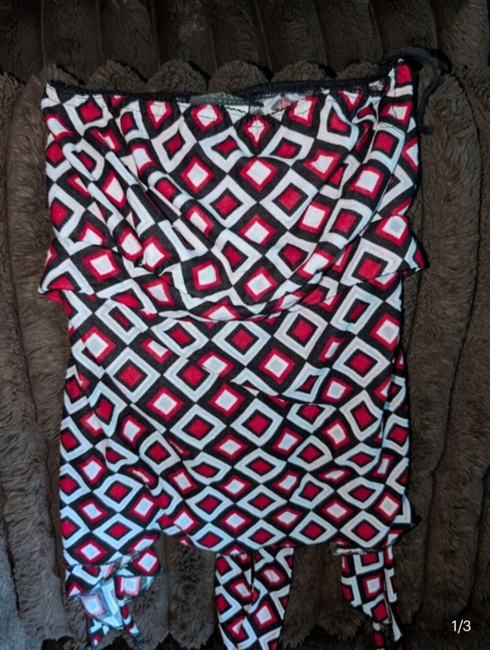 Geometric Red Black White Strapless Top - Picture 3 of 3